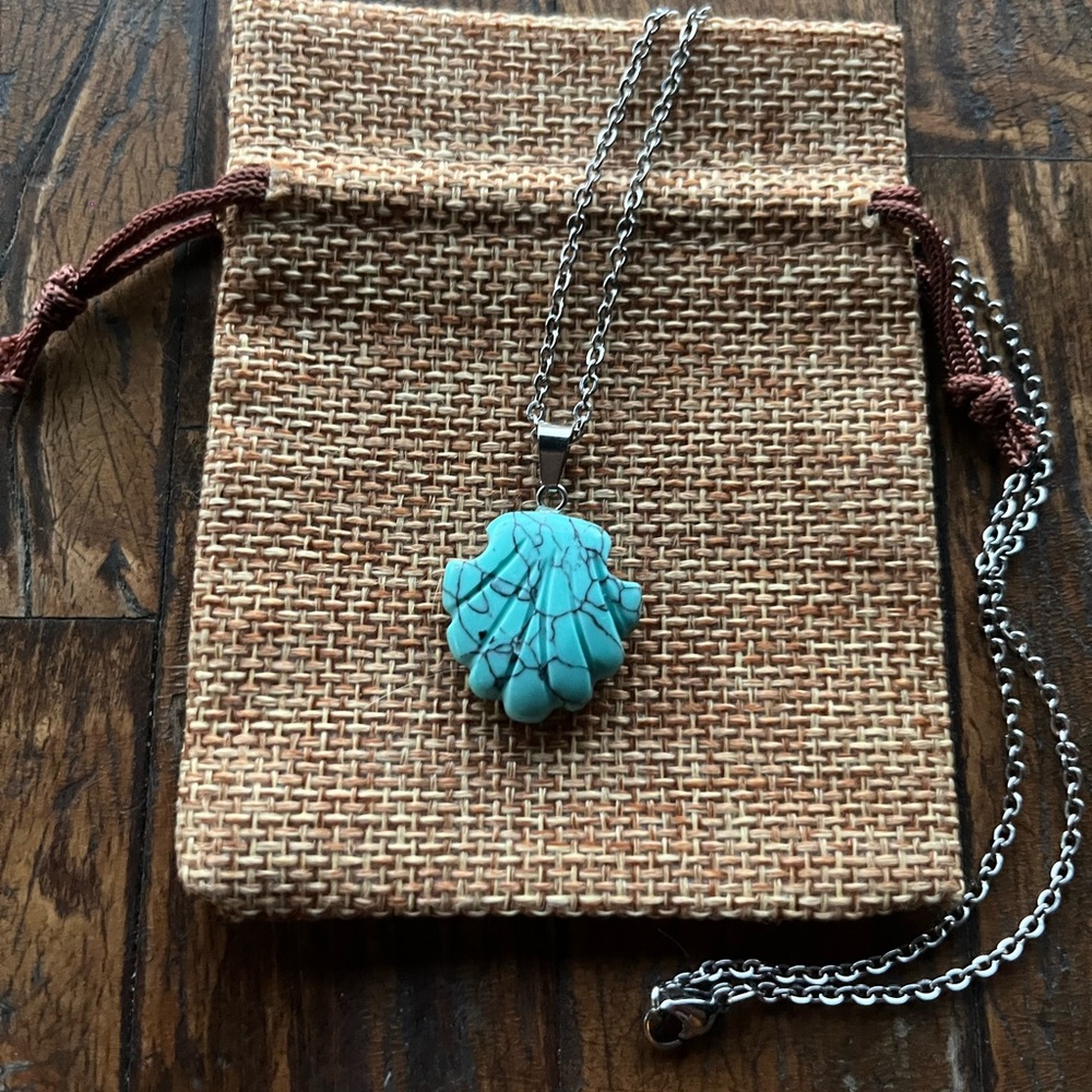 Blue Howlite Shell Necklace Imitation Turquoise Necklace Crystal Necklace